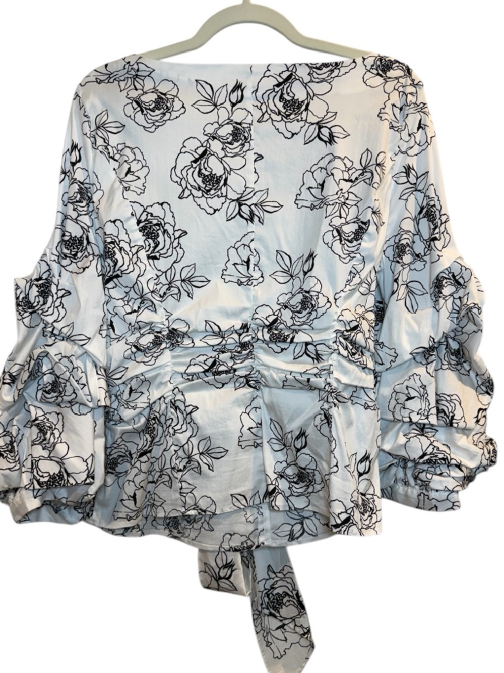 WHBM Floral Ruffle Sleeve Blouse Size: 12 - Picture 3 of 4